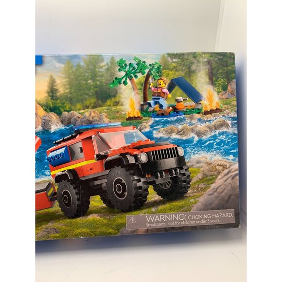 Lego City 4x4 Fire Truck With Rescue Boat 60412 301 Pieces - Picture 5 of 6